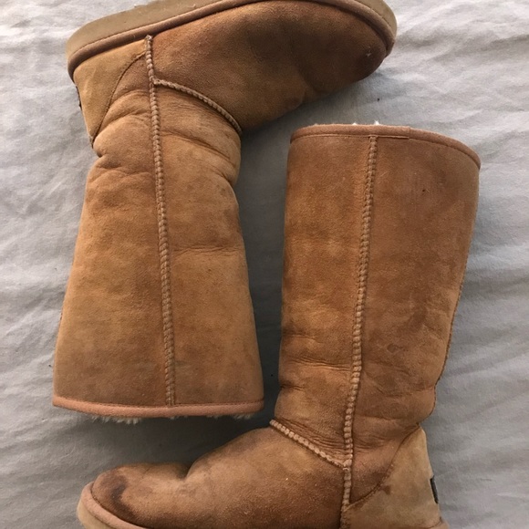 Women’s Ugg Classic Chestnut - Picture 1 of 4
